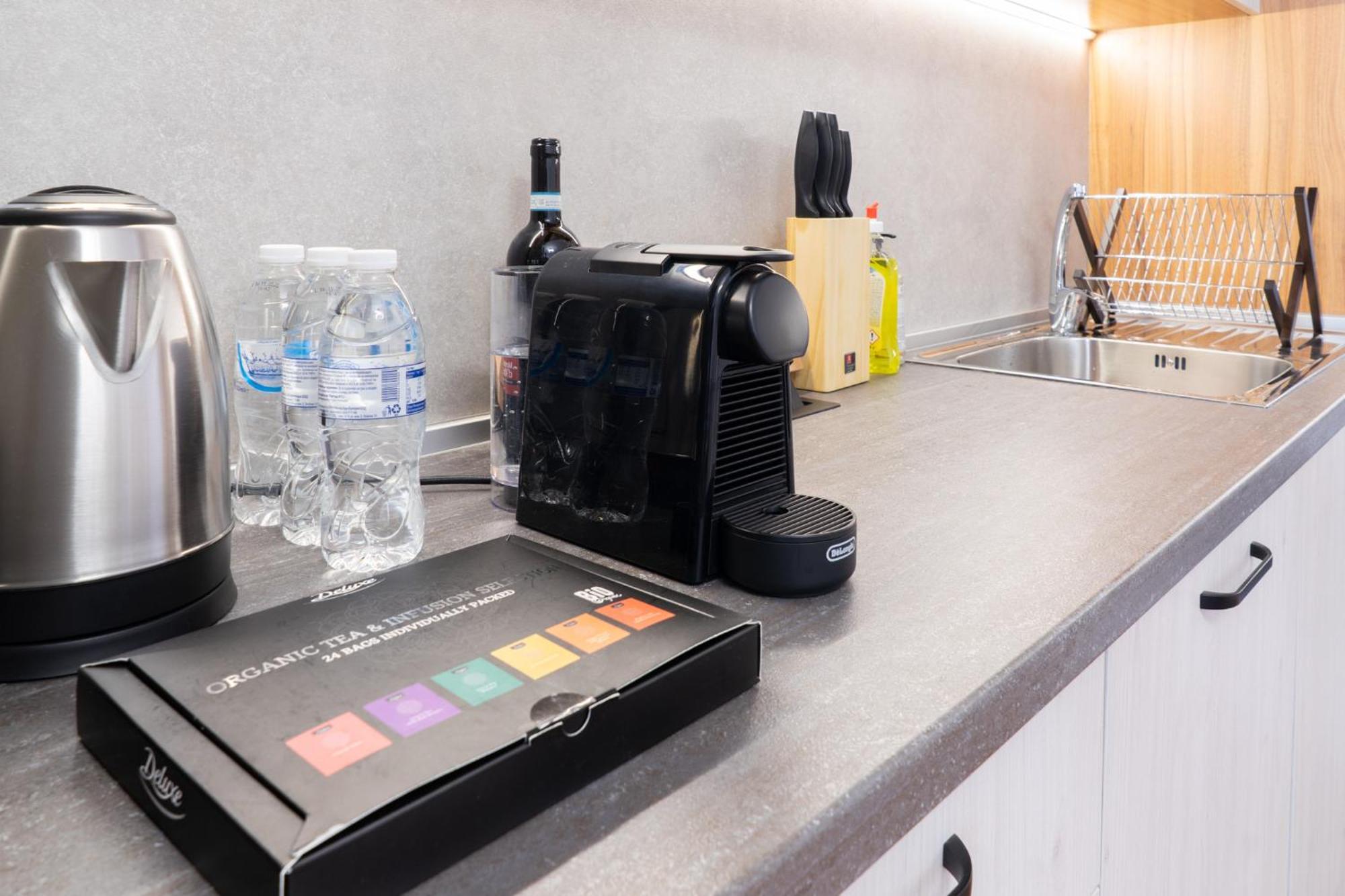 New Modern & Cozy Apartment With Free Private Parking And Ev Charging Station Varna ภายนอก รูปภาพ